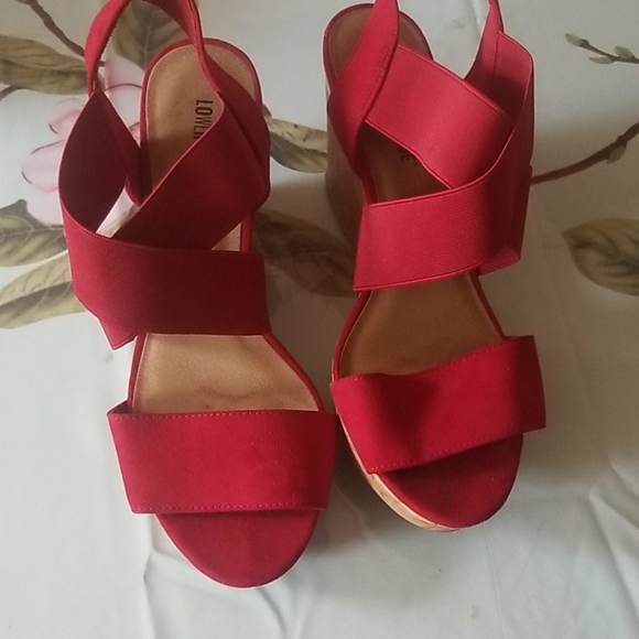 Heels - Picture 2 of 2